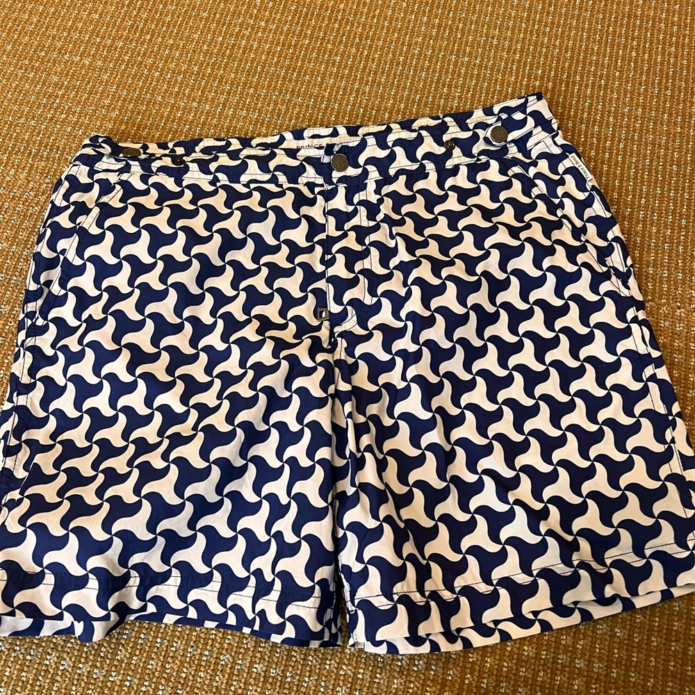 Brand new never worn bathing suit size 32 men prince and bond bathing suit